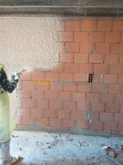 الرش الآلي للجبس