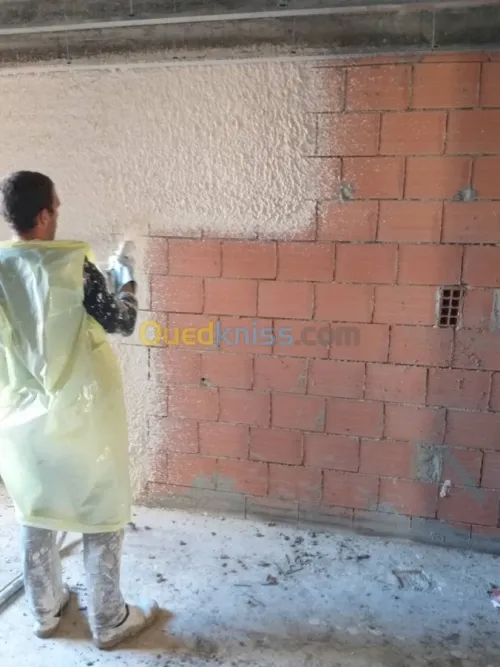 الرش الآلي للجبس