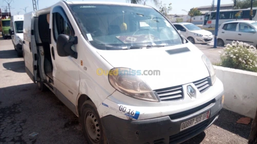 Location fourgo trafic