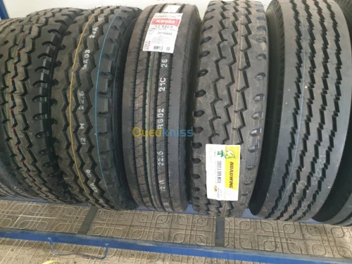 Tout les pneus  et jantes clark 