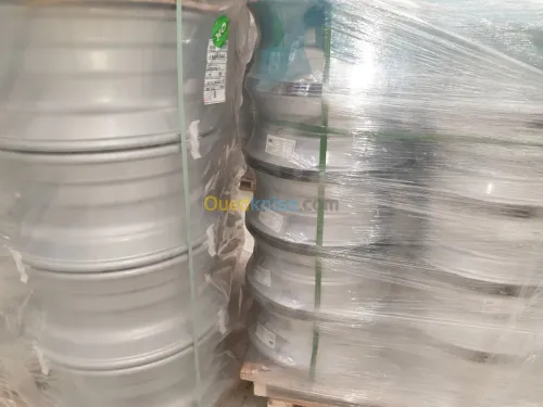 Tout les pneus  et jantes clark 