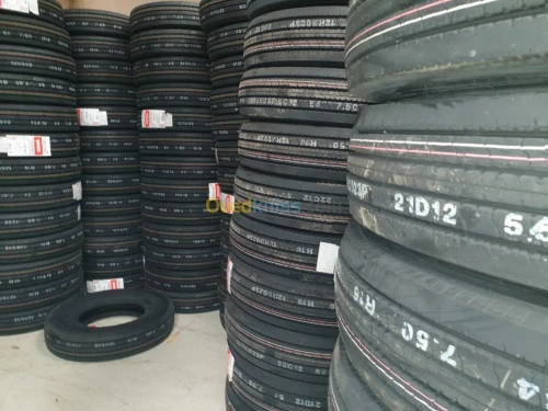 Tout les pneus  et jantes clark 