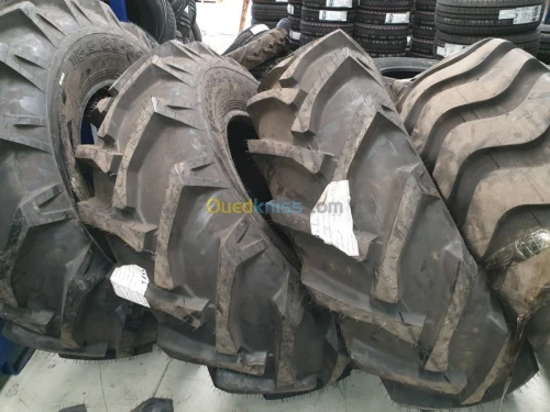 Tout les pneus  et jantes clark 