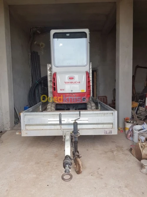 Location mini pelle takeuchi 