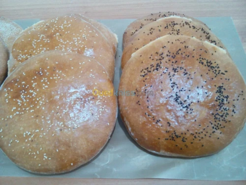 Gâteux et Pains Spécieux 