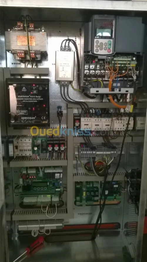 Ascenseur,Installation et maintenance