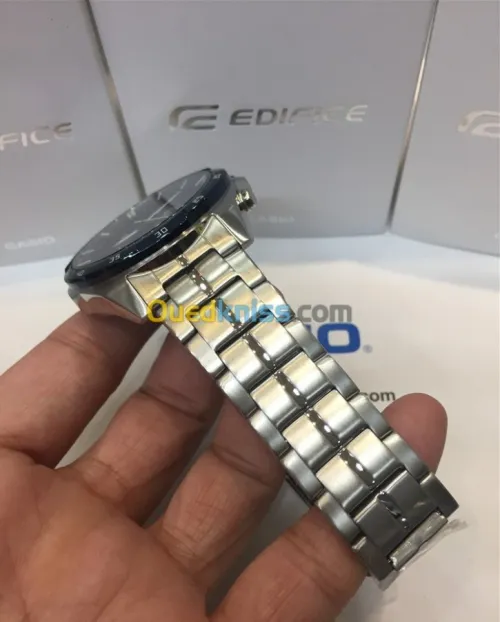 Montres Casio EFR-556DB-1AVUEF Rouge