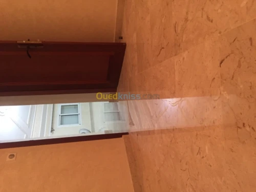 Poncage carrelage ciment 
