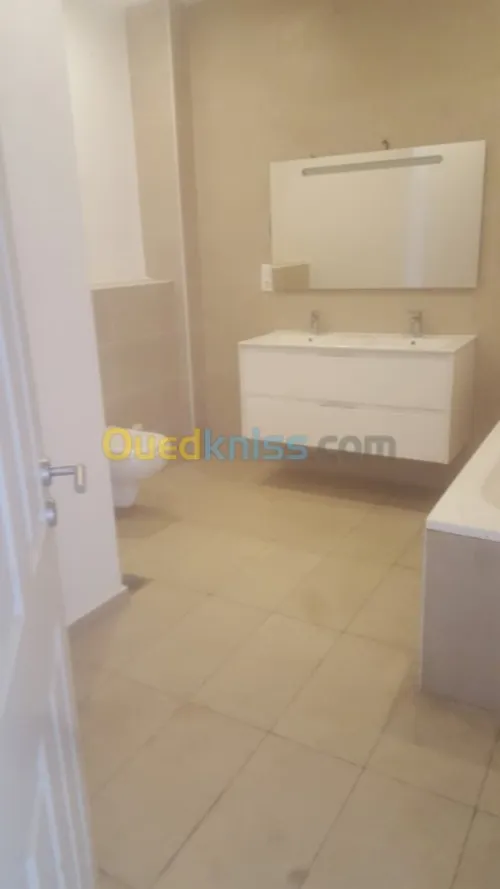 Location Appartement F4 Alger Hydra