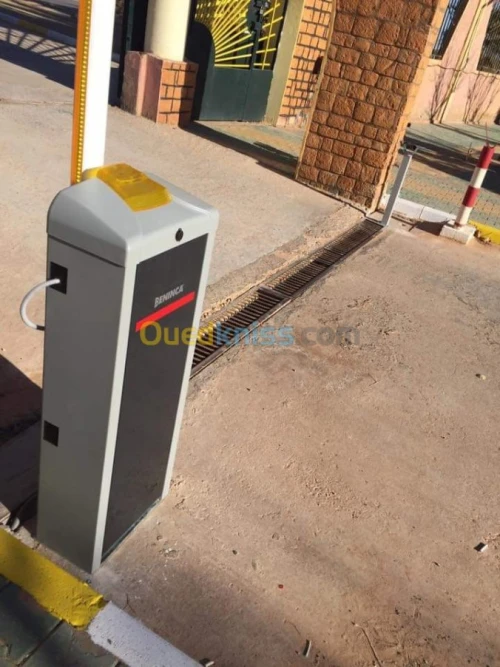 Barrière automatique électrique parking