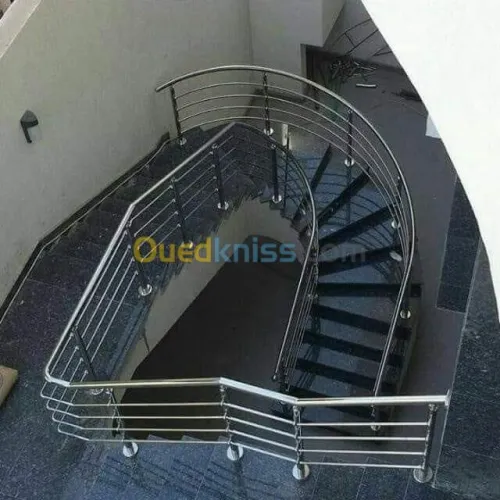 Rompe escaliers  et garde-corps  en in