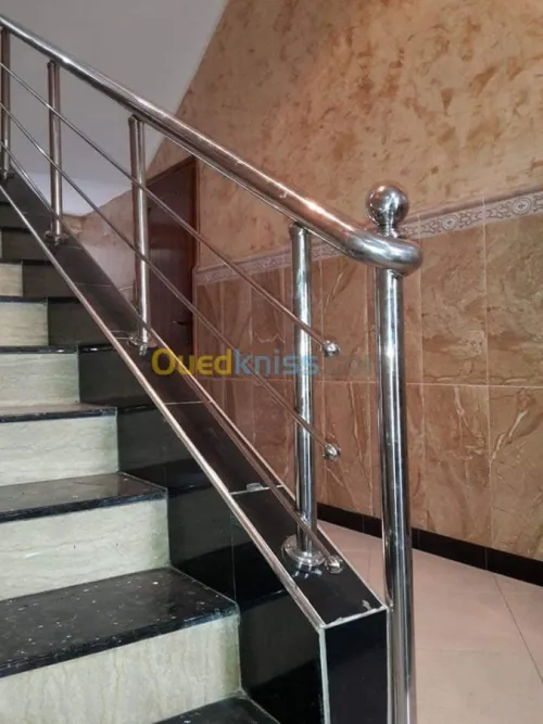 Rompe escaliers  et garde-corps  en in