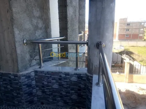 Rompe escaliers  et garde-corps  en in