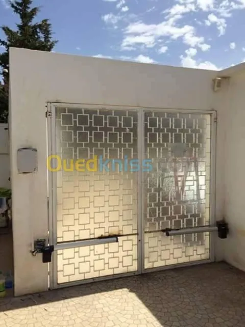 Rideaux et portails automatiques 