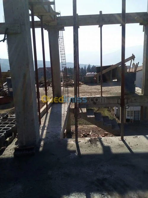  Construction De Maison ( Construction ,Finition Interieur Et Aménagement Des Espaces Extérieur