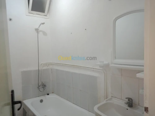 Location Appartement F3 Oum el bouaghi Ain beida