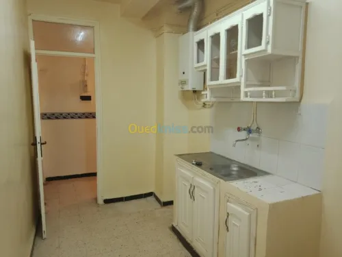 Location Appartement F3 Oum el bouaghi Ain beida
