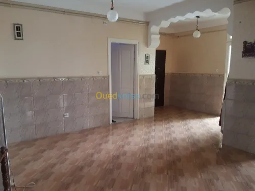Vente Appartement F6 Medea Tablat