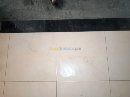 تركيب السيراميك و البلاط الأرضي 