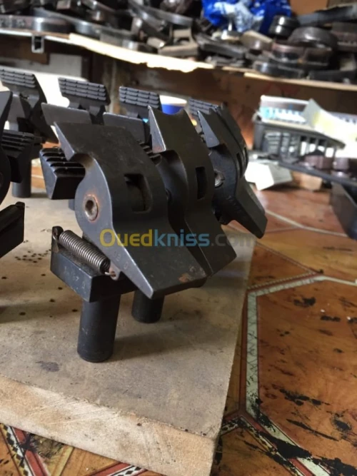  Industrie & Fabrication