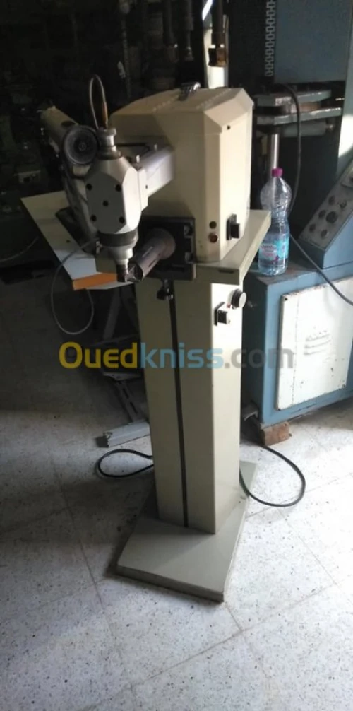  Industrie & Fabrication