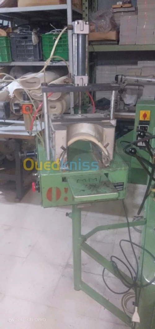  Industrie & Fabrication