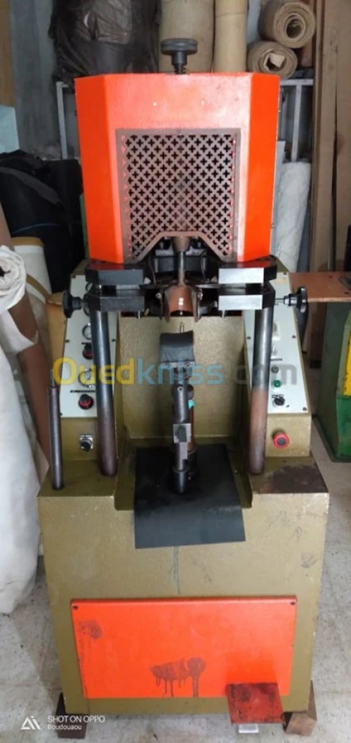  Industrie & Fabrication