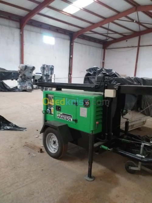 TOUR D'ECLAIRAGE (GIRAF) Tractable 