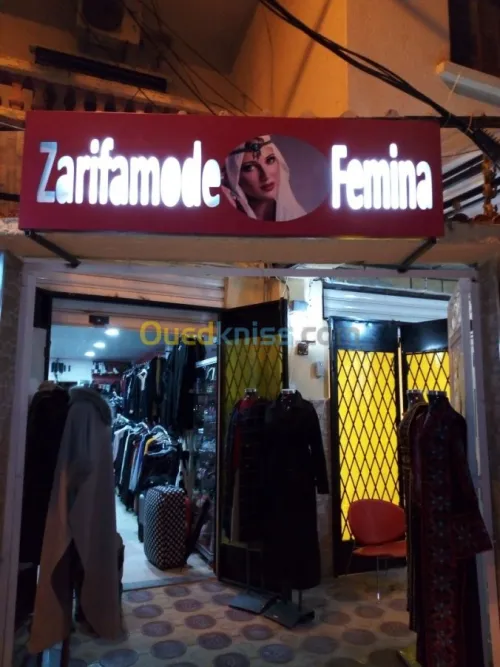 Enseigne lumineuse .lettre boitie. Led