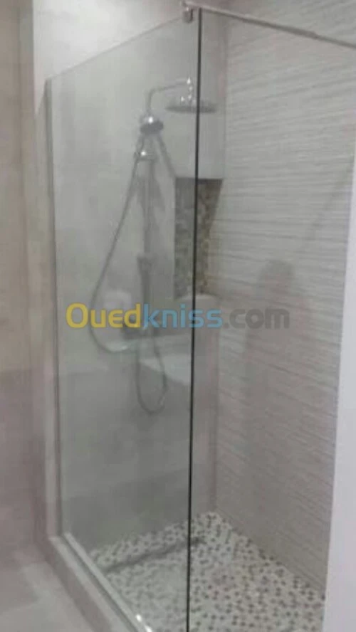 Travaux aluminium et séparation de bur