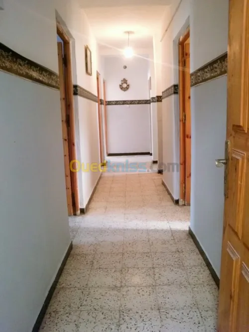 Location vacances Appartement F4 Mostaganem Mostaganem