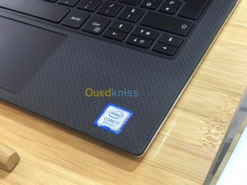 DELL XPS 9370 i7 8550U 16GB 512SSD FHD