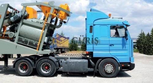 VENTE CENTRALES A BETON - GRUES A TOUR