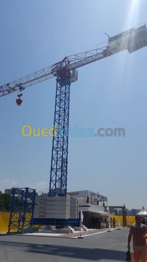 VENTE CENTRALES A BETON - GRUES A TOUR