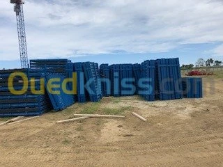 VENTE CENTRALES A BETON - GRUES A TOUR
