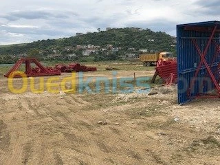 VENTE CENTRALES A BETON - GRUES A TOUR