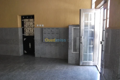 Location vacances Appartement F4 Mostaganem Mostaganem