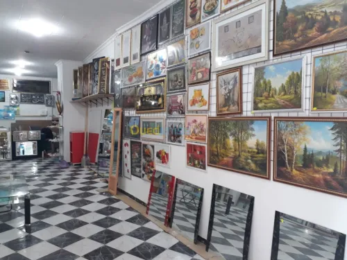 عتاد محل للبيع لصنع الاطر و المرايا  a