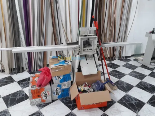 عتاد محل للبيع لصنع الاطر و المرايا  a