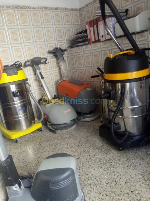 matériel  de nettoyage 