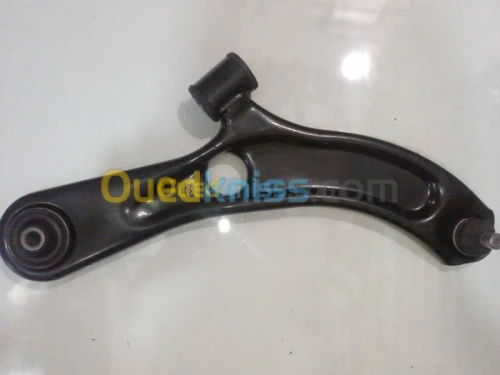 bras de force suzuki swift (triange)