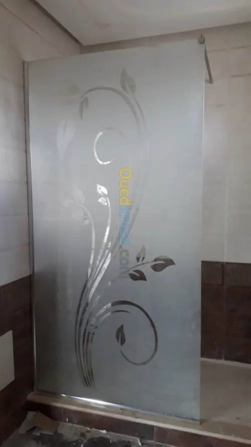 Façade en verre trempé 