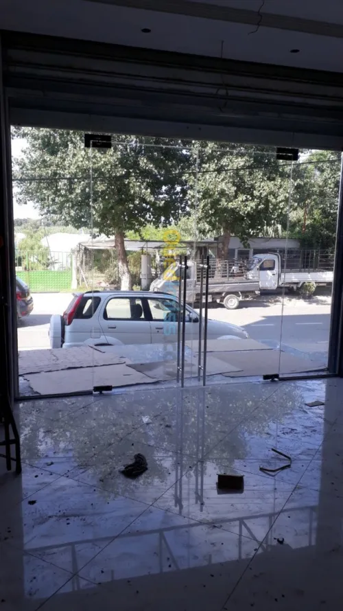 Façade en verre trempé 