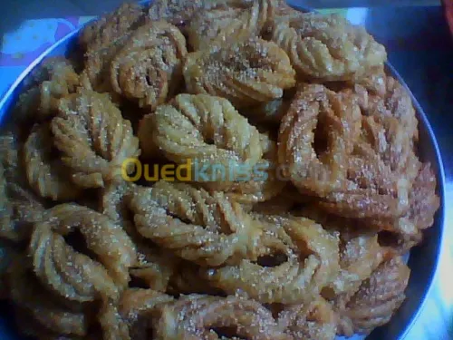 Gâteaux modernes et traditionnels