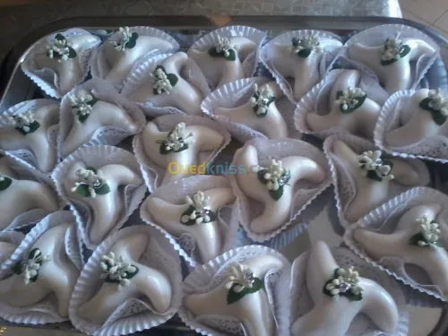 Gâteaux modernes et traditionnels