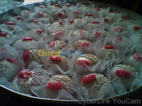 Gâteaux modernes et traditionnels