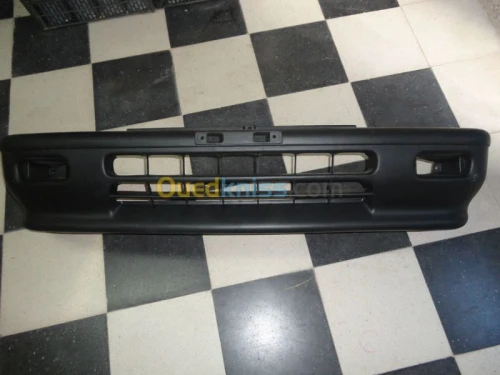 pare choc MARUTI et SUZUKI