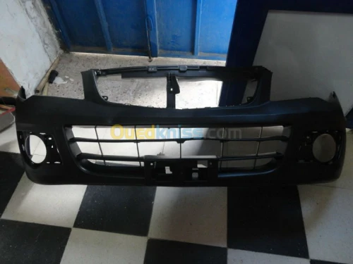 pare choc MARUTI et SUZUKI