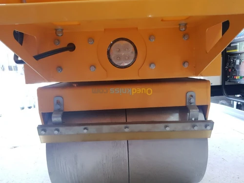 COMPACTEUR