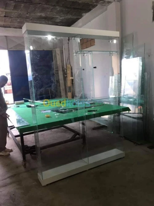 Vitrine en verre trempé 
